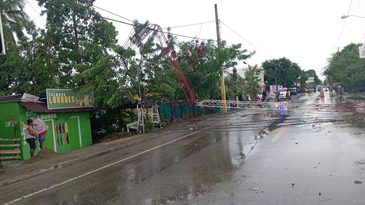 EDEs mantienen activas brigadas ante incidencias de lluvias por onda tropical y vaguada